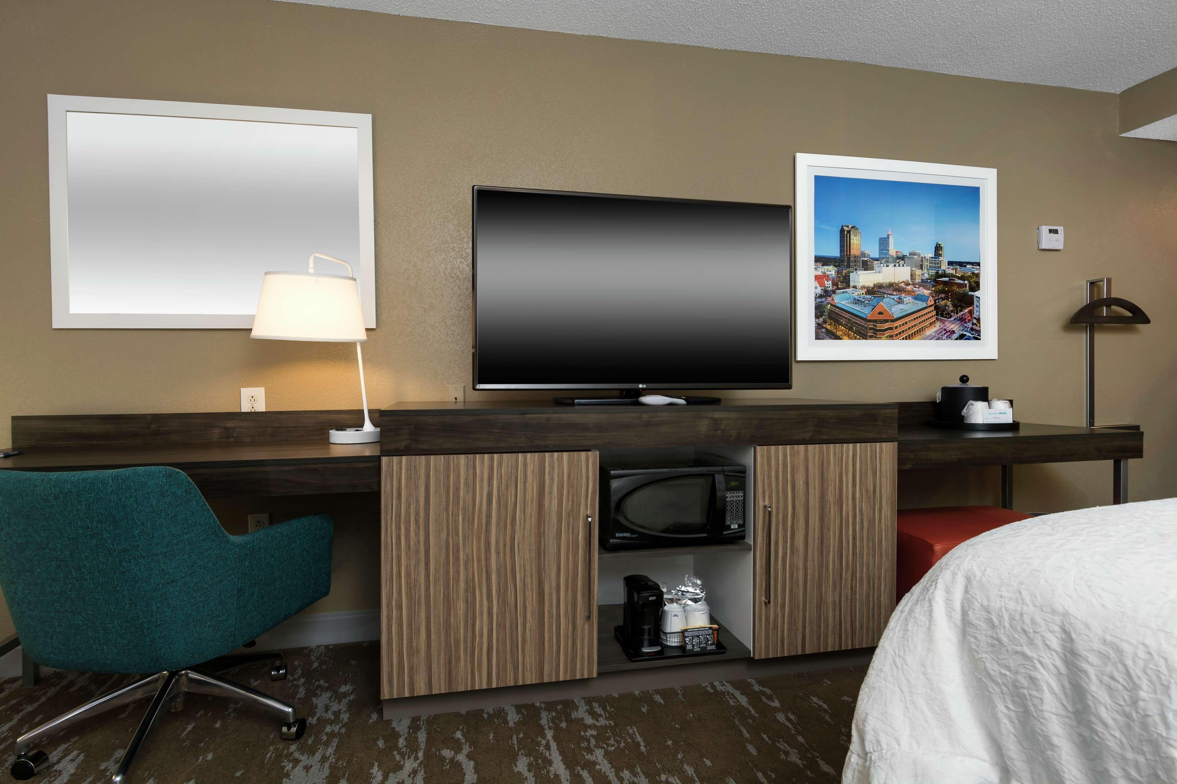 Hampton Inn & Suites Raleigh Cary Lenovo Center Ngoại thất bức ảnh