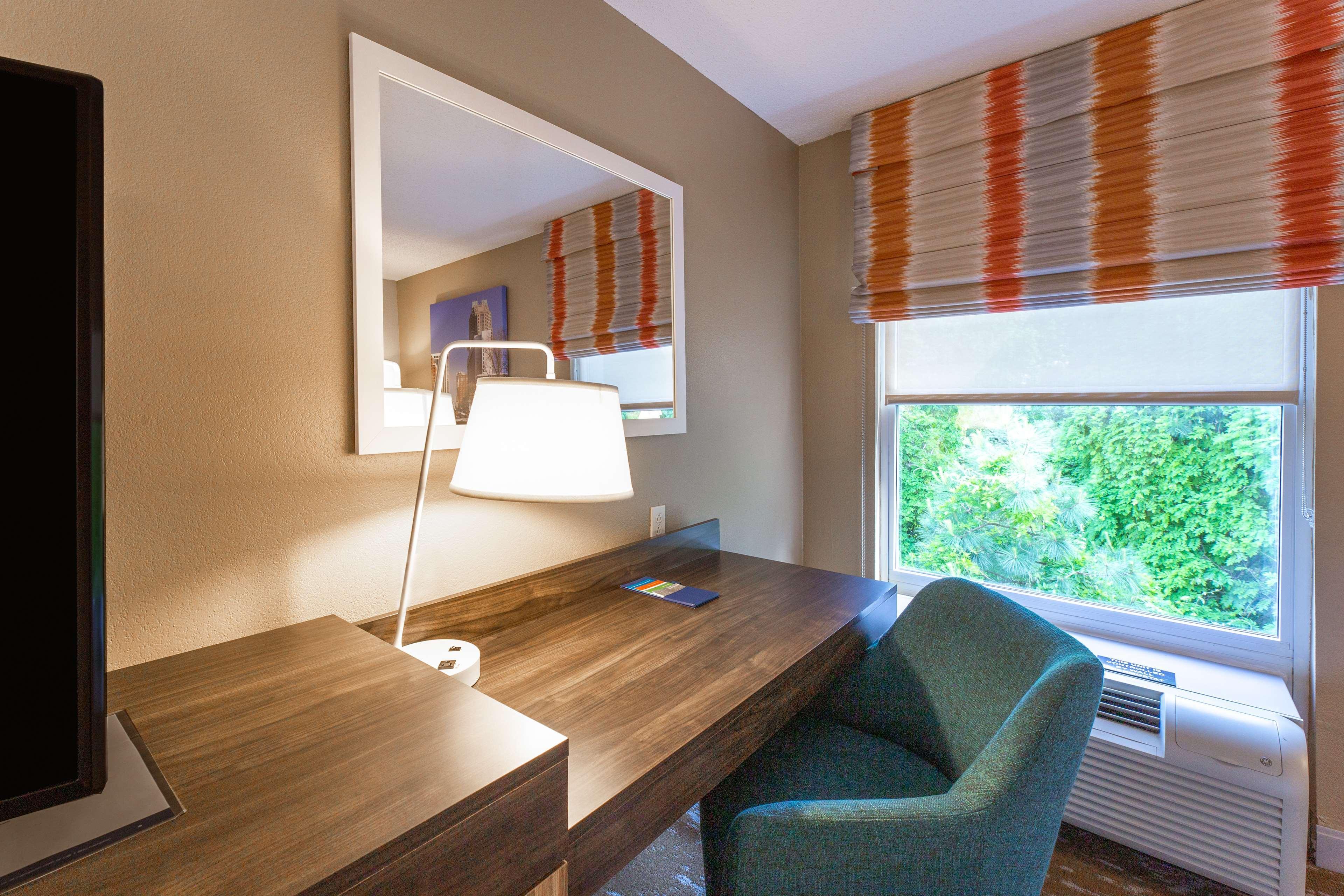 Hampton Inn & Suites Raleigh Cary Lenovo Center Ngoại thất bức ảnh