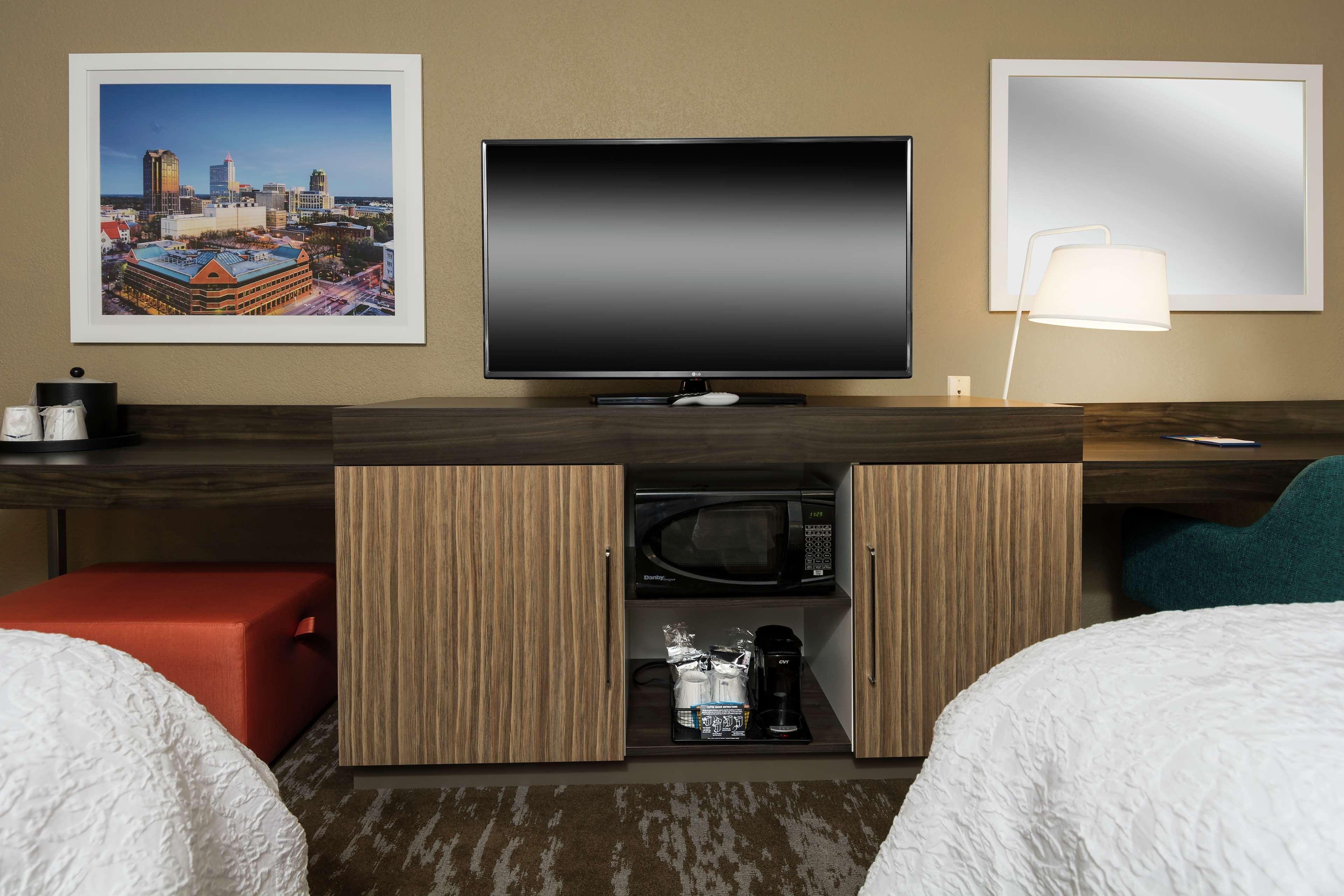 Hampton Inn & Suites Raleigh Cary Lenovo Center Ngoại thất bức ảnh