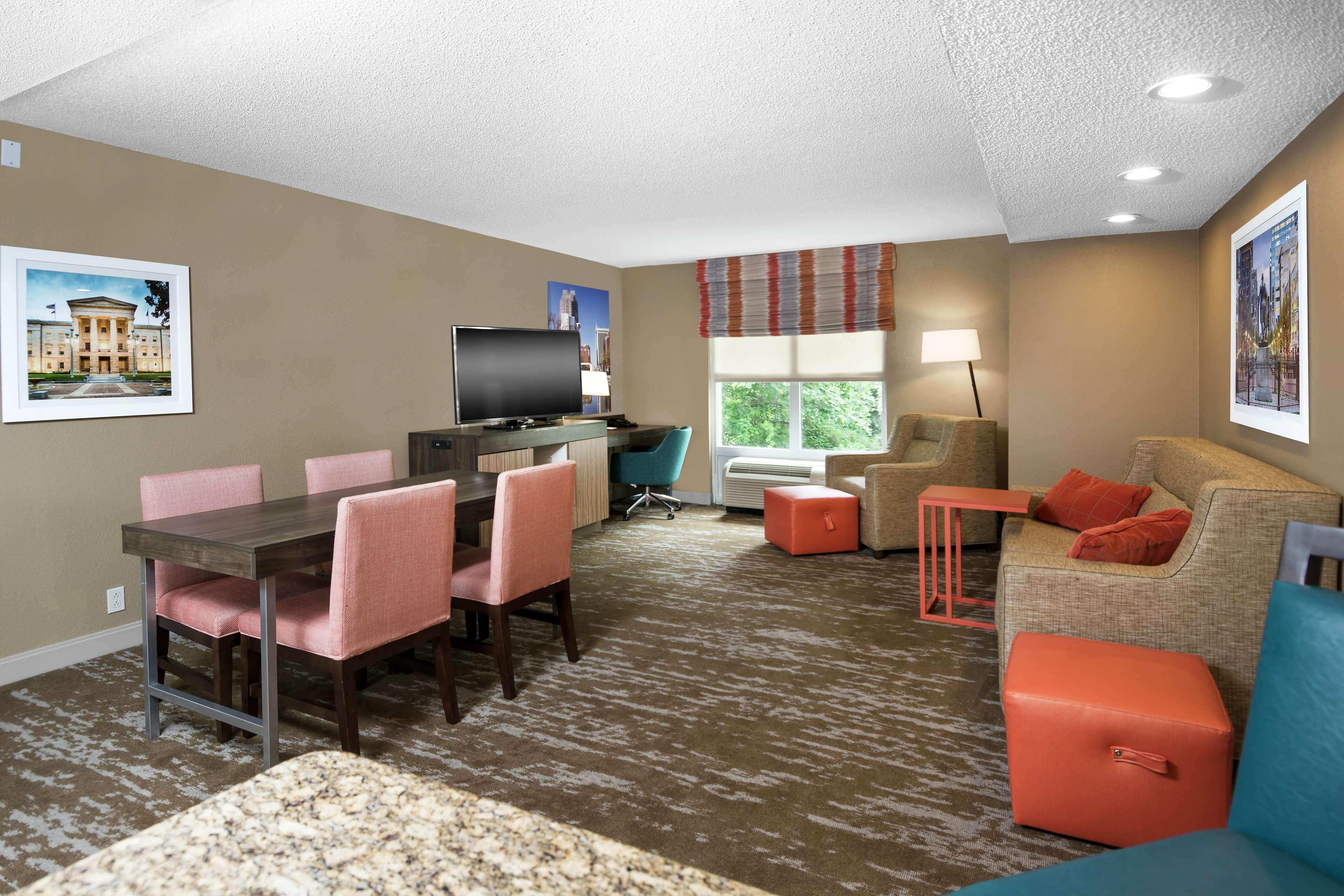 Hampton Inn & Suites Raleigh Cary Lenovo Center Ngoại thất bức ảnh