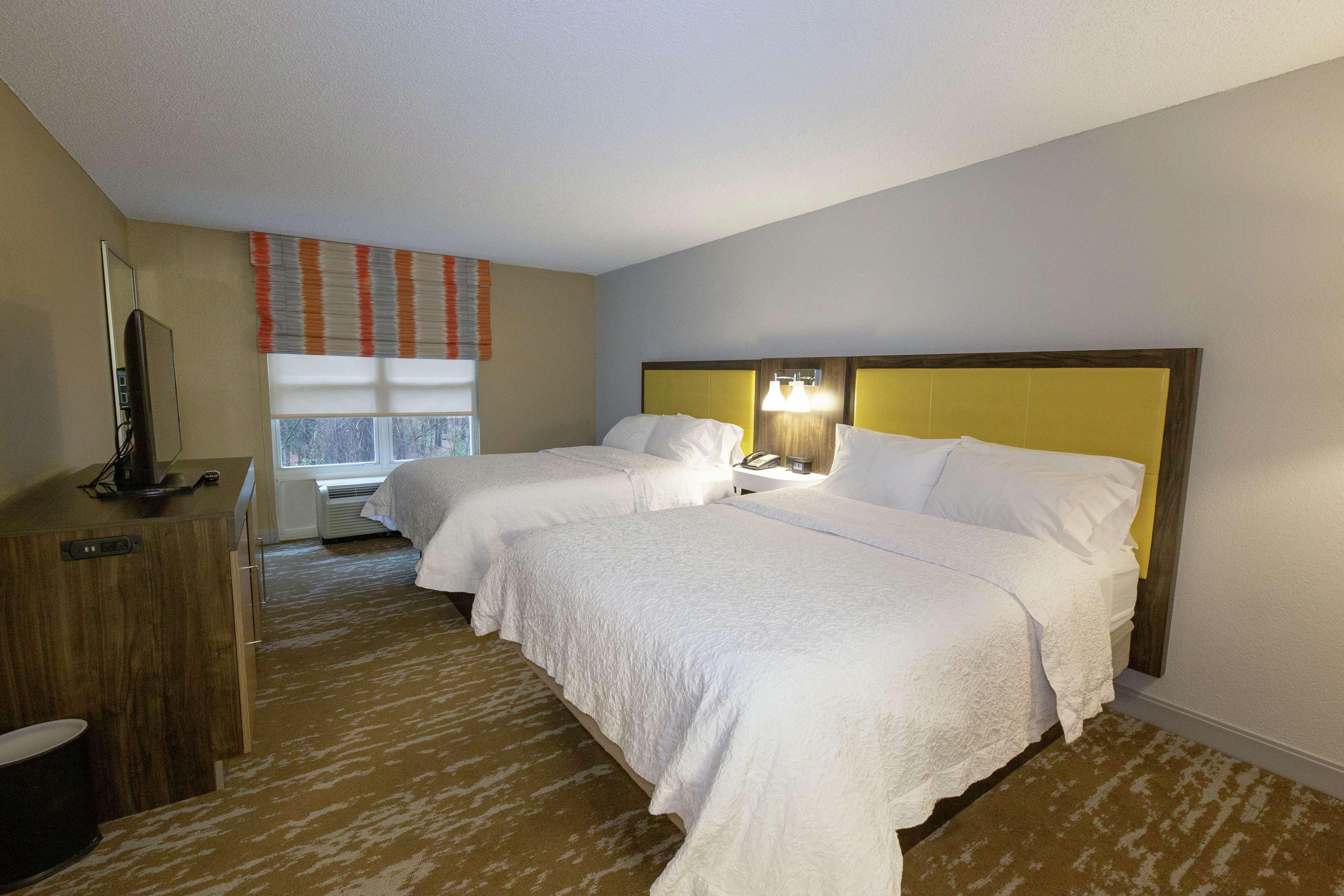Hampton Inn & Suites Raleigh Cary Lenovo Center Ngoại thất bức ảnh