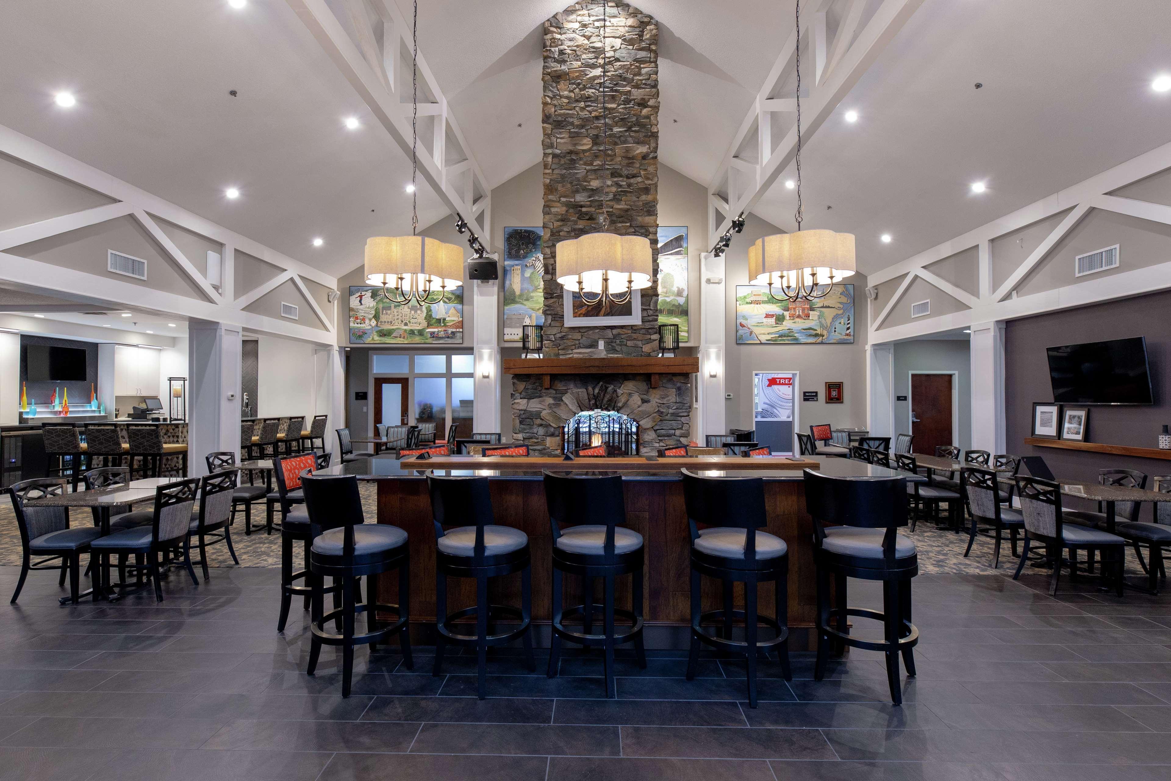 Hampton Inn & Suites Raleigh Cary Lenovo Center Ngoại thất bức ảnh