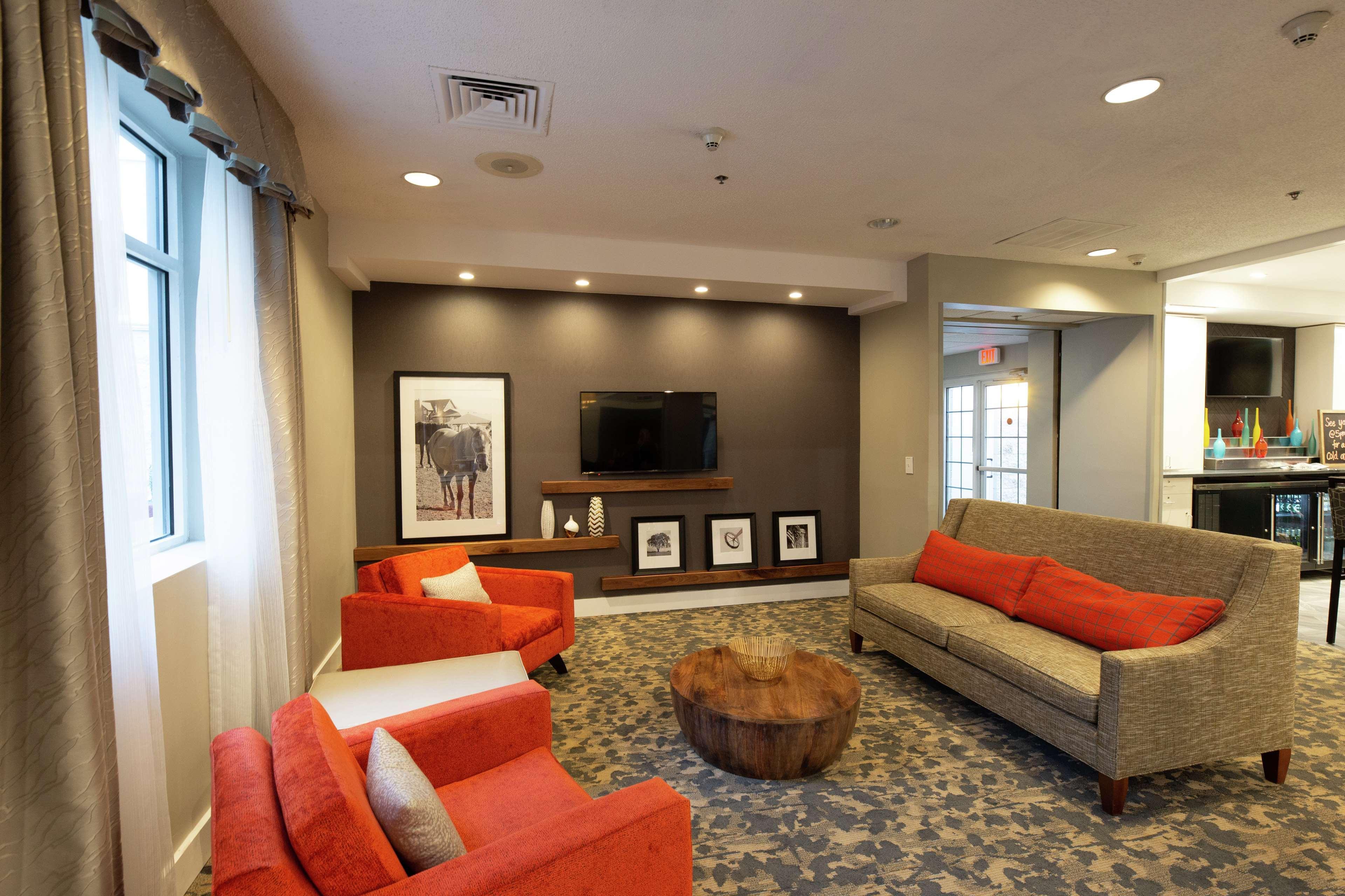 Hampton Inn & Suites Raleigh Cary Lenovo Center Ngoại thất bức ảnh