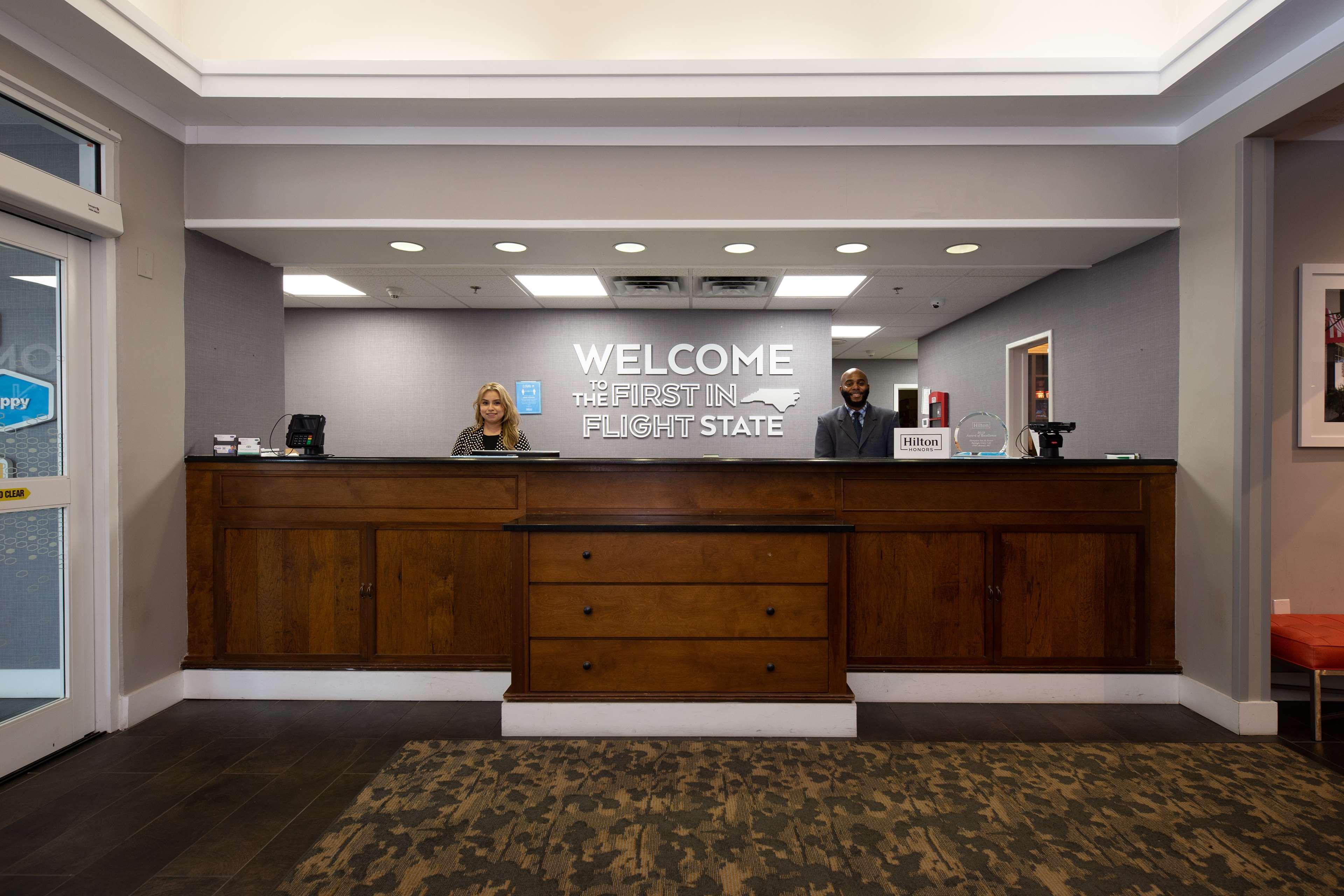 Hampton Inn & Suites Raleigh Cary Lenovo Center Ngoại thất bức ảnh